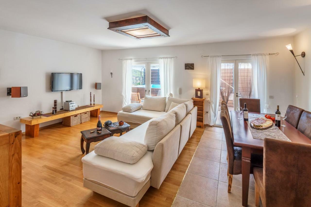 Holiday Home Harmony Žrnovnica Extérieur photo